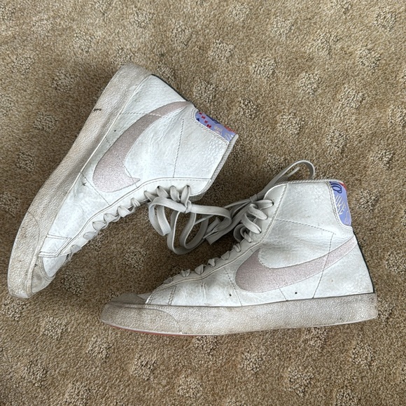 Nike Blazer Mid '77 SE 'White Magic Ember' DJ0265-100 Skate Shoes Size 5.5Y - Picture 8 of 10